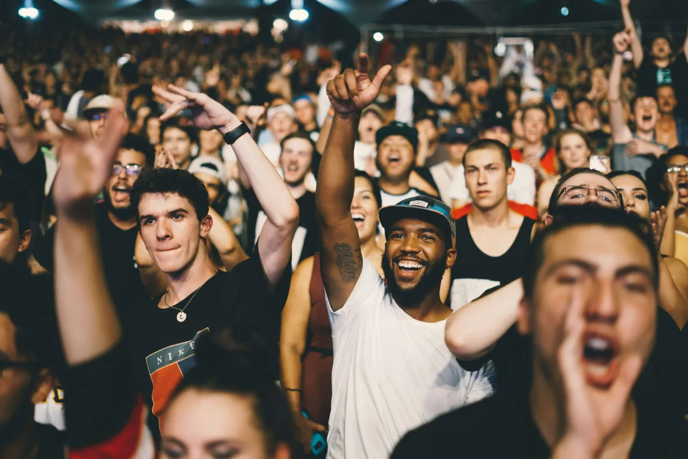Jubelndes Publikum bei einem Konzert